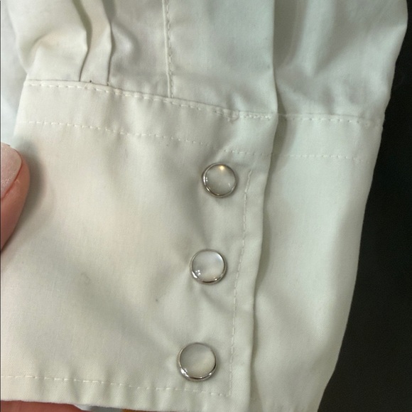 VTG CHUTE #1 Embroidered White Western Shirt
With Pearl snaps - Picture 4 of 11